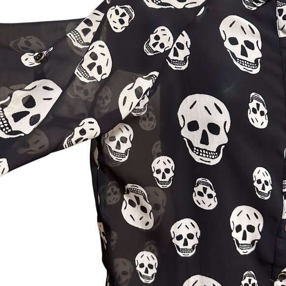 Fun and Flirt Womens S Black Skull Print Sheer Hi-Low Long Sleeve Blouse - Picture 6 of 13